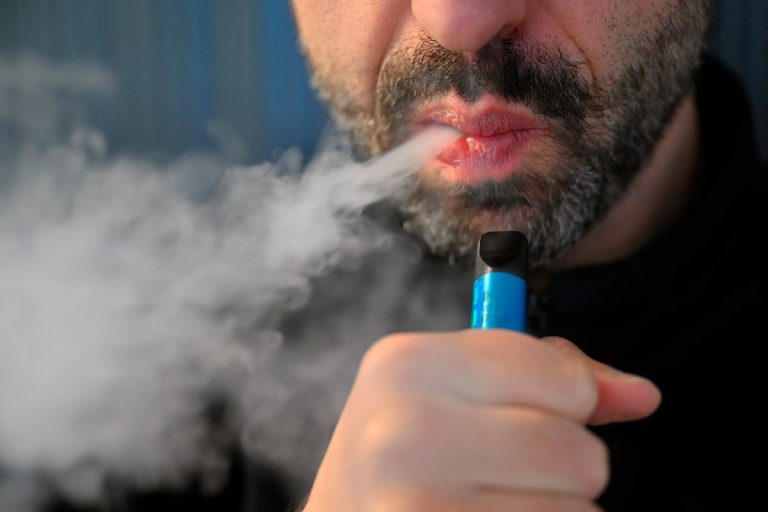 How to Avoid Common Beginner Smoking Mistakes