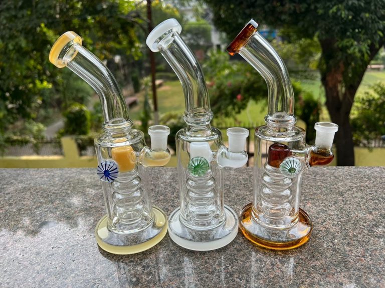 Best Bongs for Big Smooth Hits